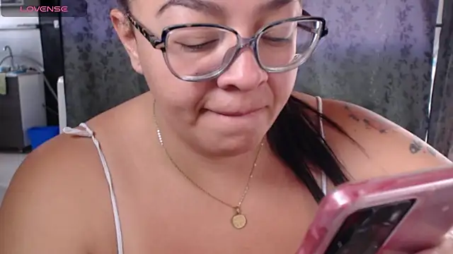 Snapshot of miia-big1boobs_ chatting on 07/15/26, 01:38 miia-big1boobs online show from 07/15/26, 01:38