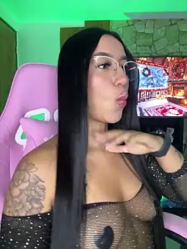 Tamara Roberts1 online show from 12/13/24, 02:43