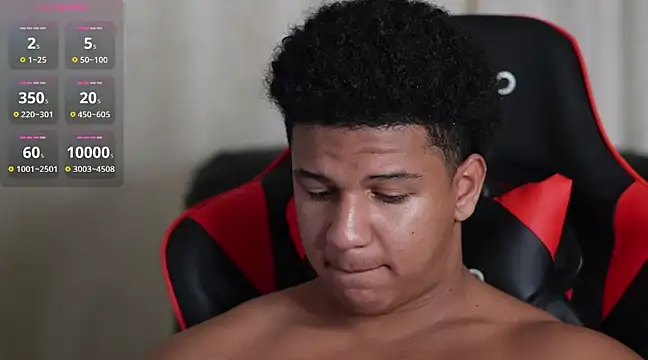 Snapshot of May_Dylan1 chatting on 12/21/24, 02:41 May Dylan1 online show from 12/21/24, 02:41