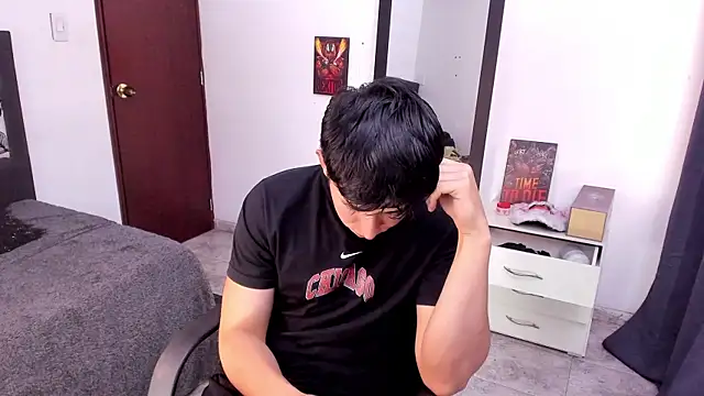 Snapshot of setsuna10 chatting on 02/08/25, 10:29 setsuna10 online show from 02/08/25, 10:29