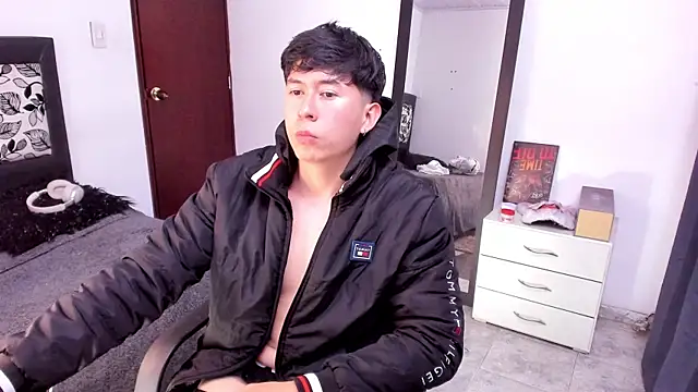 Snapshot of setsuna10 chatting on 02/23/25, 12:30 setsuna10 online show from 02/23/25, 12:30