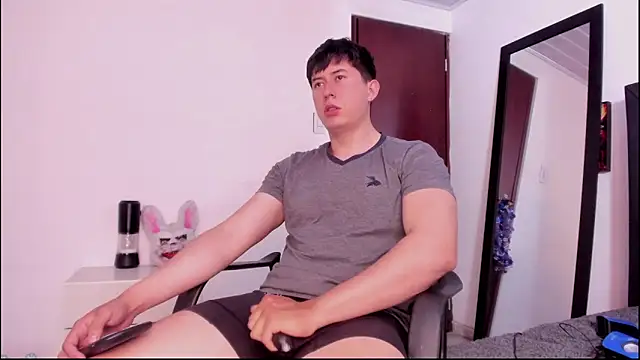 Snapshot of setsuna10 chatting on 09/23/25, 10:02 setsuna10 online show from 09/23/25, 10:02