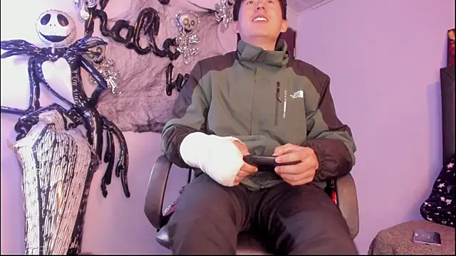 Snapshot of setsuna10 chatting on 10/25/25, 03:36 setsuna10 online show from 10/25/25, 03:36