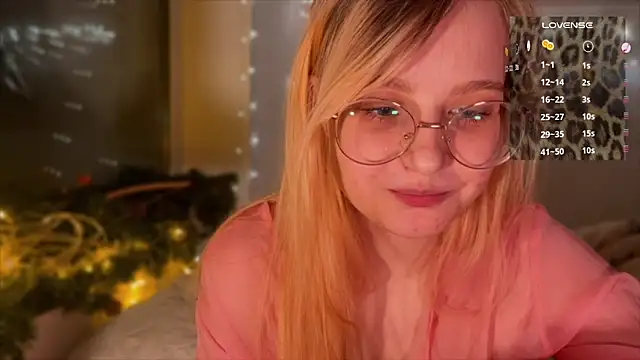 Snapshot of JacyWinslat chatting on 02/03/25, 06:39 JacyWinslat online show from 02/03/25, 06:39