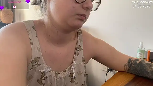 JacyWinslat online show from 03/31/26, 09:43