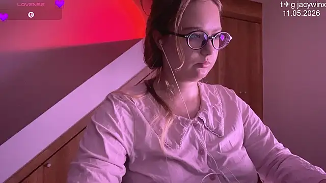 JacyWinslat online show from 05/11/26, 02:01