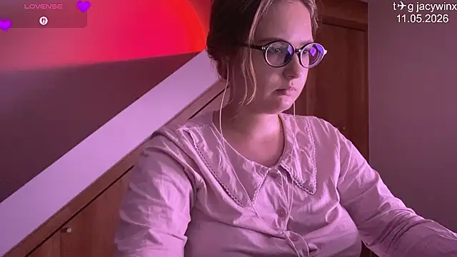 JacyWinslat online show from 05/11/26, 02:45