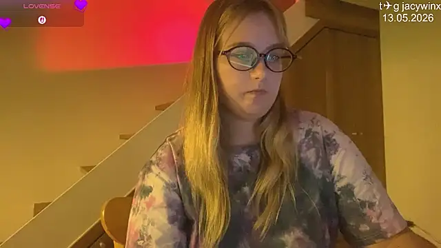 JacyWinslat online show from 05/13/26, 10:56