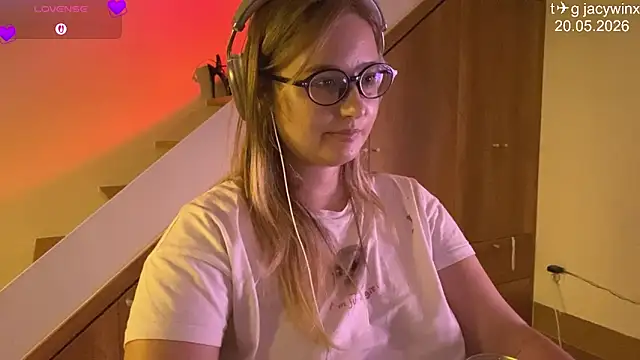 JacyWinslat online show from 05/20/26, 02:34