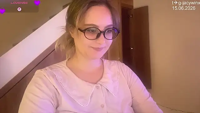 JacyWinslat online show from 06/15/26, 08:49