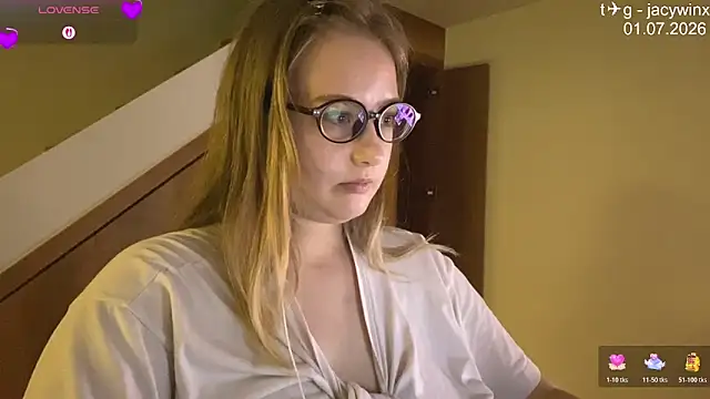 JacyWinslat online show from 07/01/26, 11:23