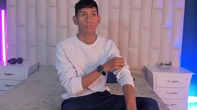 Nick Collins18 online show from 03/01/25, 04:37