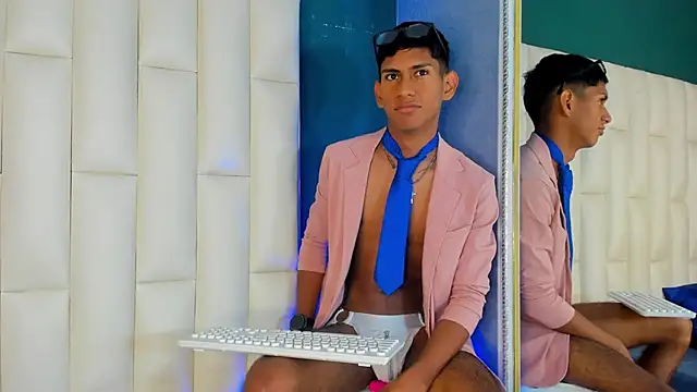 Nick Collins18 online show from 03/14/25, 05:38