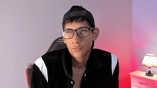 Nick Collins18 online show from 09/25/25, 07:17