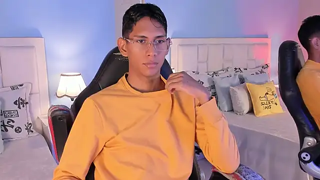 Nick Collins18 online show from 10/13/25, 05:35