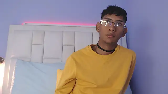 Nick Collins18 online show from 12/16/25, 07:08