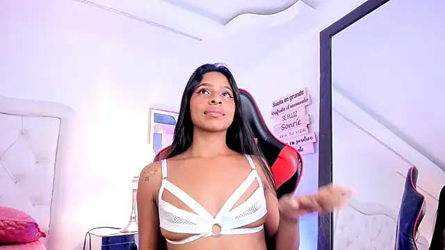 evelyn evony online show from 12/07/24, 06:54