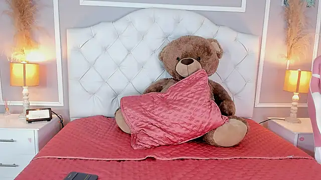 evelyn evony online show from 12/20/24, 03:14