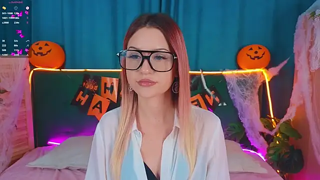 AlinaWalters online show from 10/23/25, 08:18