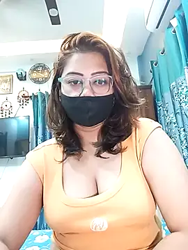 Cute-mona online show from 10/03/25, 10:34