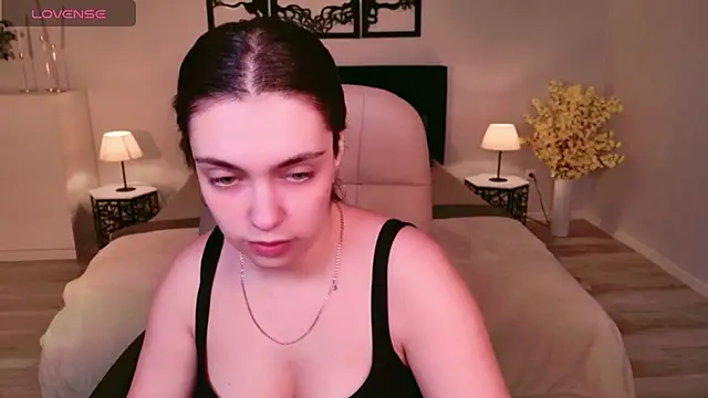 DaniellaLovely online show from 11/08/25, 10:37