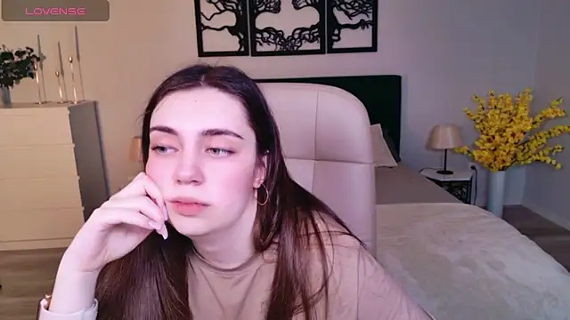 DaniellaLovely online show from 02/01/26, 09:41