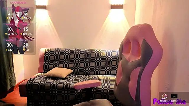 vittorialombardi   online show from 04/08/26, 11:21