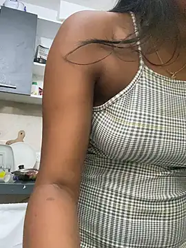 EscorpiLeoncita online show from 02/19/25, 03:28