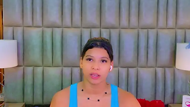 TiaraRosse online show from 03/06/26, 12:01