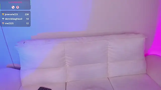 Rebeca Williams  online show from 11/20/25, 11:37