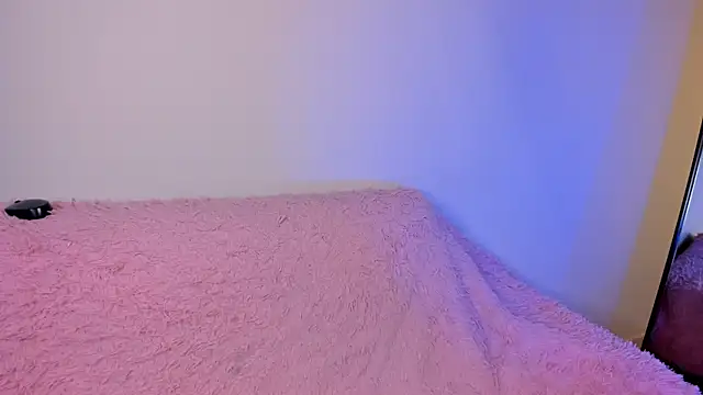 Rebeca Williams  online show from 04/11/26, 12:42