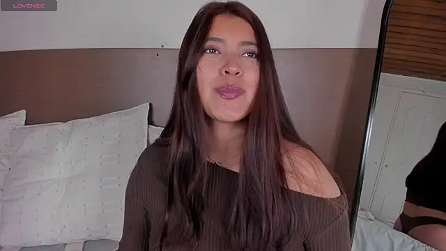 Snapshot of Rebeca_Williams_ chatting on 06/04/26, 10:32 Rebeca Williams online show from 06/04/26, 10:32