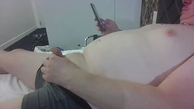 anusavous online show from 10/15/25, 02:39