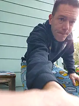 Bigtater1999 online show from 11/16/25, 01:17