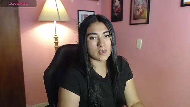bunnyemilyrose36 online show from 05/05/26, 03:42