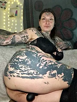 lizzardqueeen online show from 01/10/26, 07:43