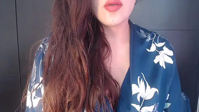 AdharaLujan online show from 04/07/26, 02:17