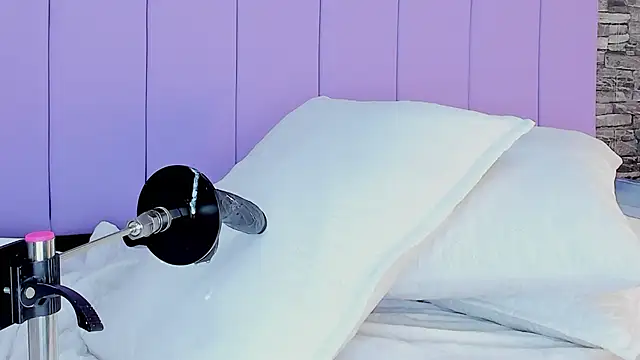 Aixa hill1 online show from 02/17/25, 08:36