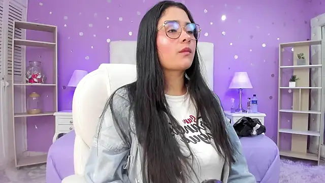 scarlette 15  online show from 01/15/26, 03:22