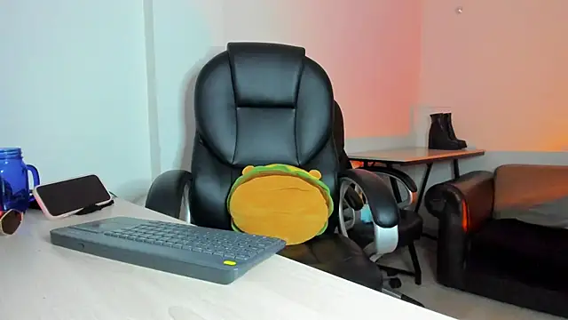 alma fenix online show from 03/26/26, 02:50