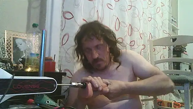 cyril020202 online show from 06/18/26, 12:31