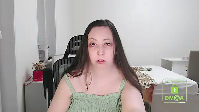 cute and hot online show from 10/24/25, 01:51