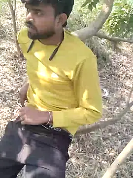 Snapshot of Jishm_ki_bhookh chatting on 12/22/24, 07:44 Jishm ki bhookh online show from 12/22/24, 07:44