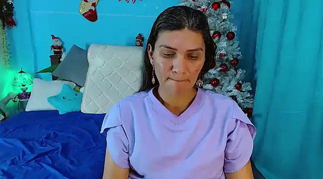 Snapshot of venus_swet_ chatting on 12/18/24, 12:54 venus swet online show from 12/18/24, 12:54