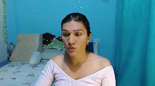 Snapshot of venus_swet_ chatting on 02/13/25, 09:49 venus swet online show from 02/13/25, 09:49