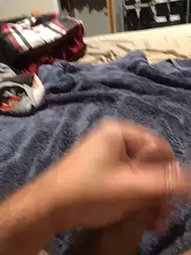 darksmoke011 online show from 10/22/25, 03:40