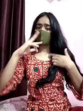 Snapshot of Arisha- chatting on 11/03/25, 01:45 Arisha- online show from 11/03/25, 01:45