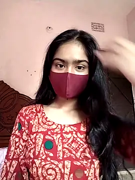 Snapshot of Arisha- chatting on 12/16/25, 09:47 Arisha- online show from 12/16/25, 09:47