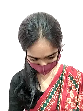 Snapshot of Arisha- chatting on 12/18/25, 05:08 Arisha- online show from 12/18/25, 05:08