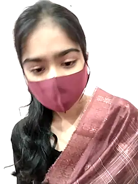 Snapshot of Arisha- chatting on 12/20/25, 06:26 Arisha- online show from 12/20/25, 06:26